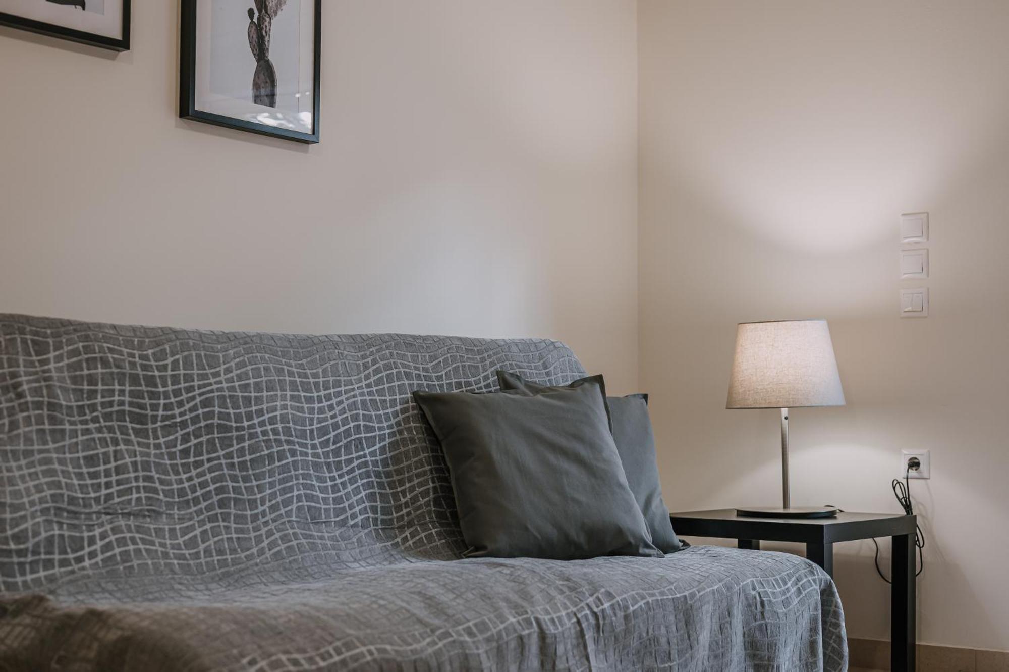 Hb Modern Apartments Tolo Room photo